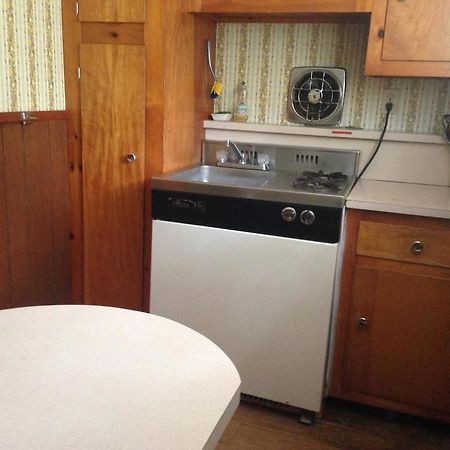 Amber Lantern Two-Bedroom Cottage Lake George Rom bilde