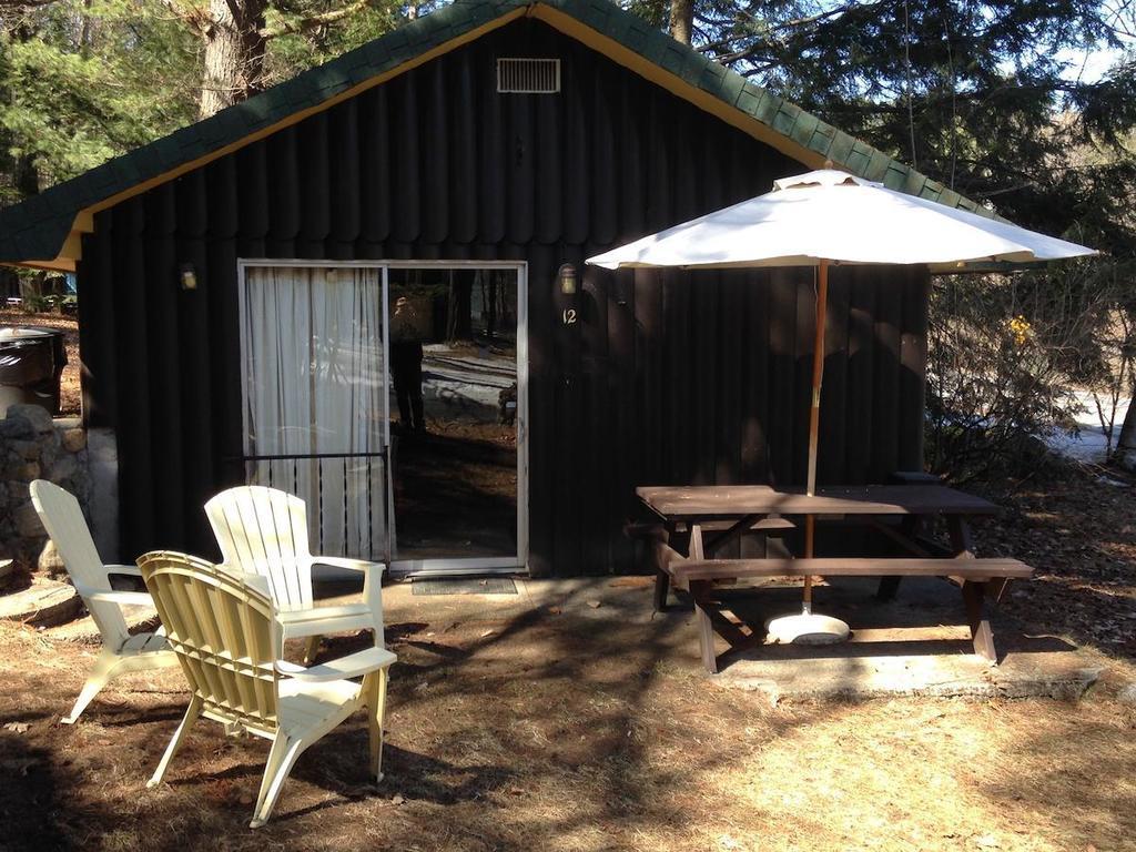Amber Lantern Two-Bedroom Cottage Lake George Rom bilde