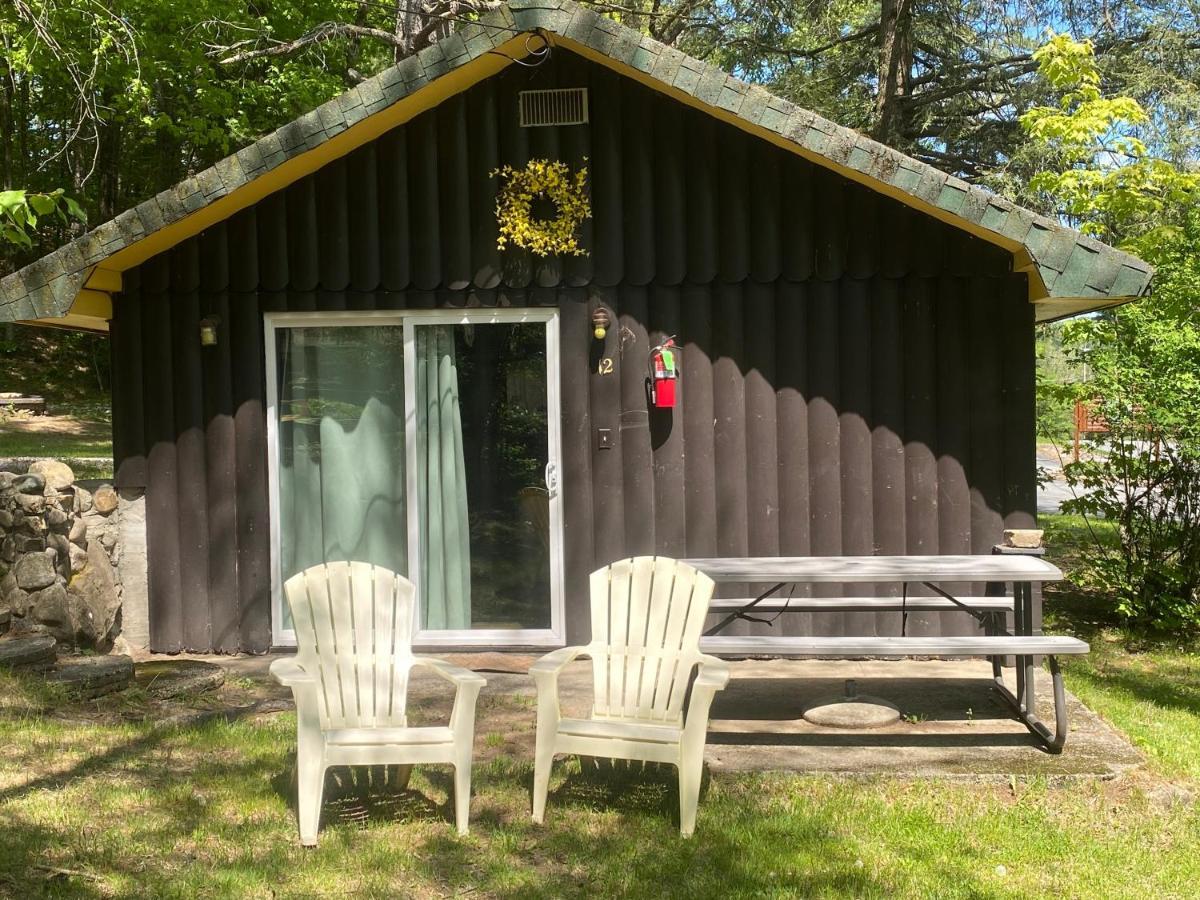 Amber Lantern Two-Bedroom Cottage Lake George Eksteriør bilde